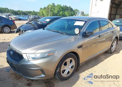 2015 Ford Police Interceptor z USA, uszkodzony, nr VIN 1FAHP2MK2FG135699